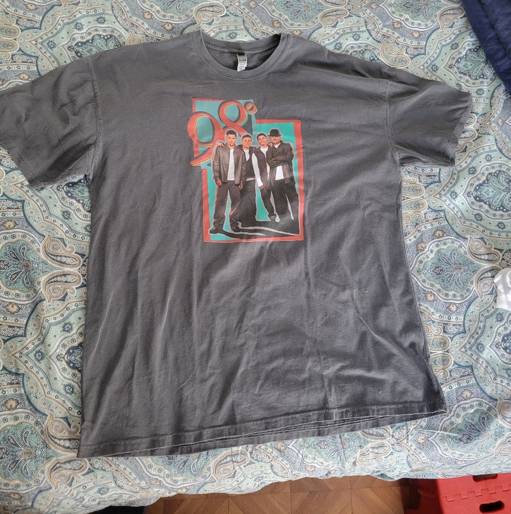 98 Degrees - Gray Shirt - 2XL In Excellent Condition